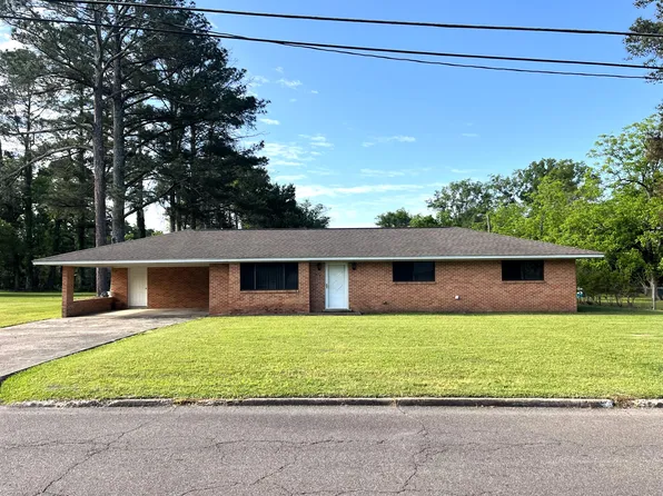 1414 E Brame Ave, West Point, MS 39773