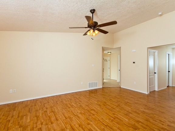 3rd image of 11019 Andalusian Ave SW