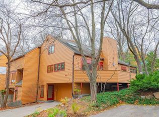 214 Glen Hollow Rd, Madison, WI 53705