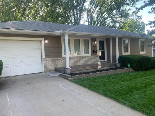 8406 Everett St, Raytown, MO 64138