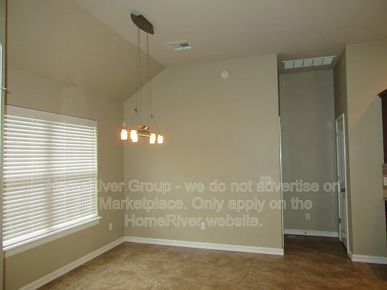 1012 W Fargo Ln — Photo 22