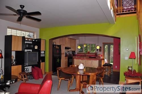 5th image of 2624 Oshaughnesy St