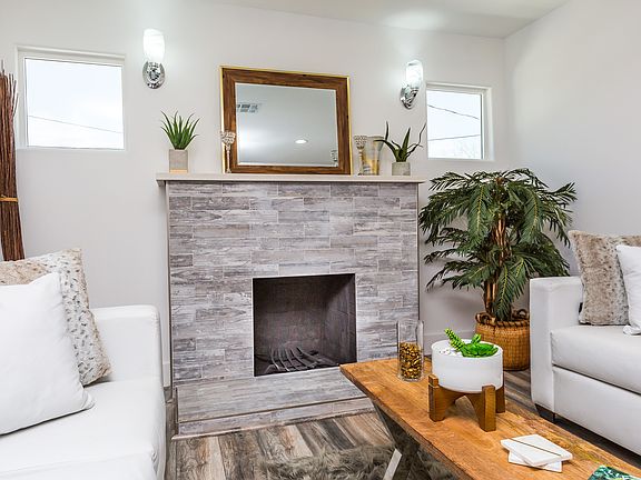 4th image of 1400 N Avenue 46