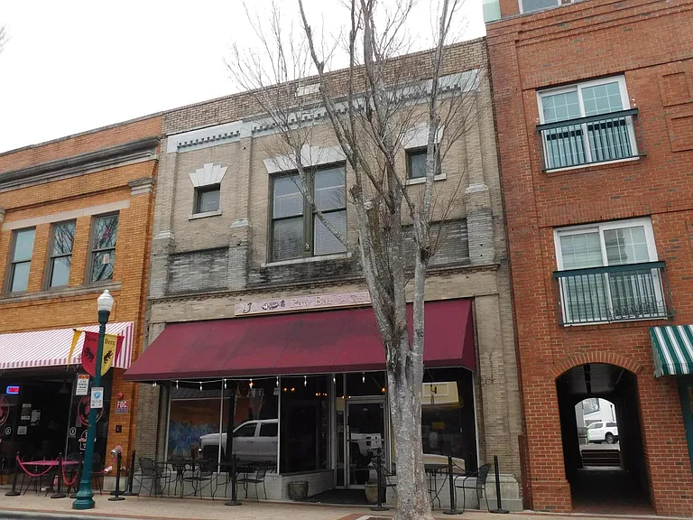 216 Middle St #B — Photo 4