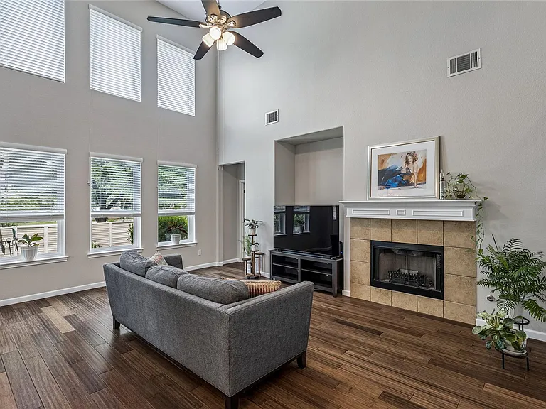 1705 Chula Vista Dr — Photo 7