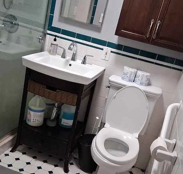 601 Jersey Ave #1 — Photo 2