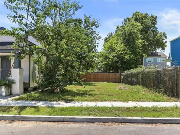 2814 S Saratoga St, New Orleans, LA 70115