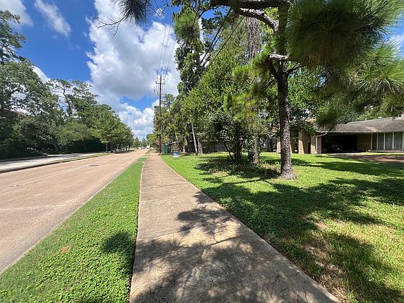 4th image of 9302 Memorial Dr