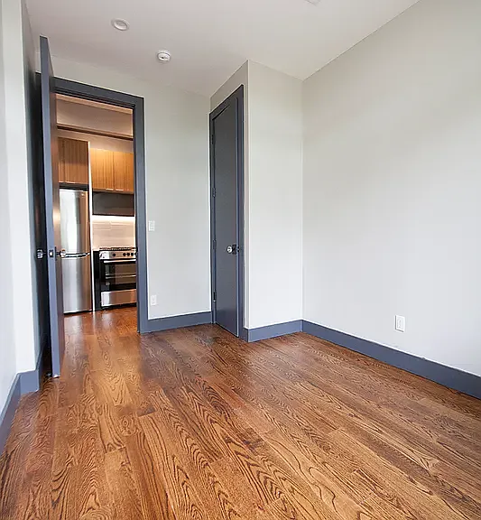 81 Stanhope St #3A — Photo 5