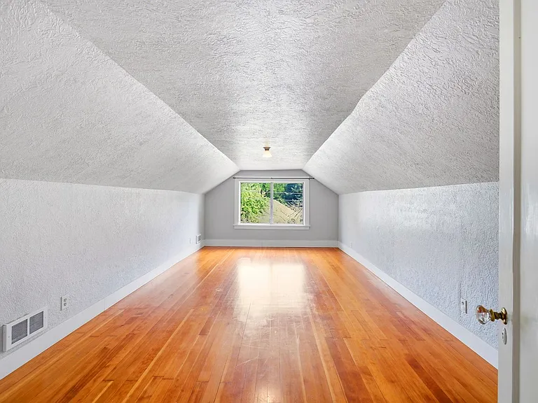 7245 N Newell Ave — Photo 19