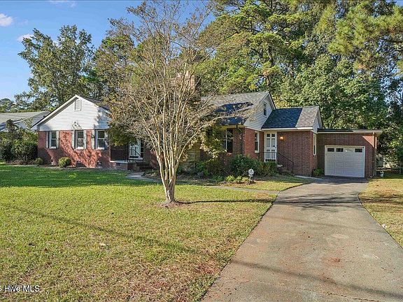 3rd image of 1205 Anne Drive