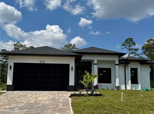 919 Louis Ave, Lehigh Acres, FL 33972