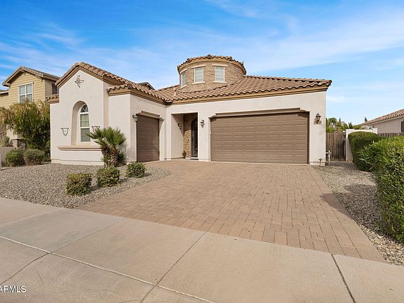 3rd image of 4306 E YELLOWSTONE Place