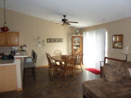 5th image of 507 Fox Mead Dr