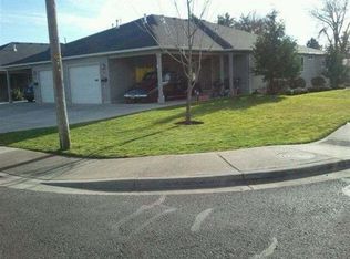 365 N 7th St, Central Point, OR 97502