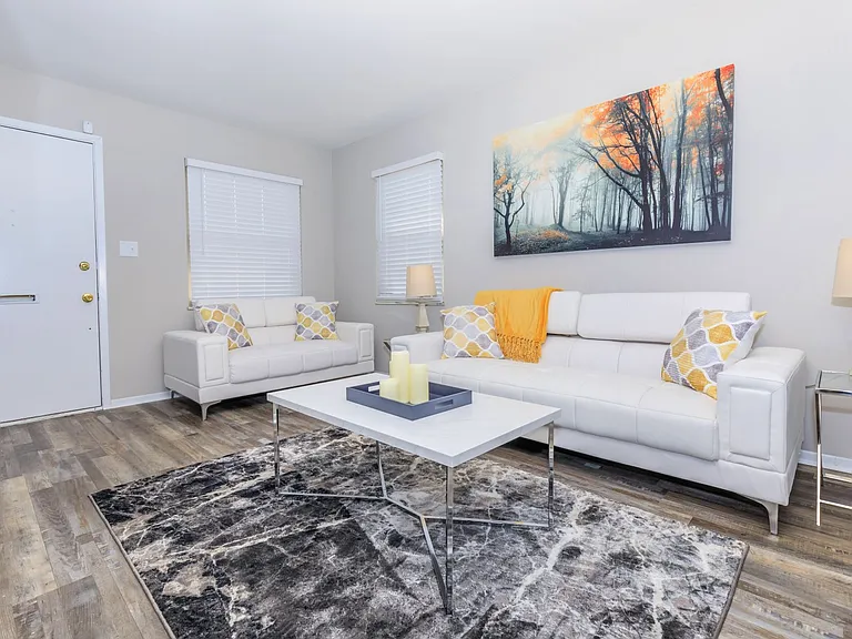 TOWNHOMES AT BLENDON — Photo 43