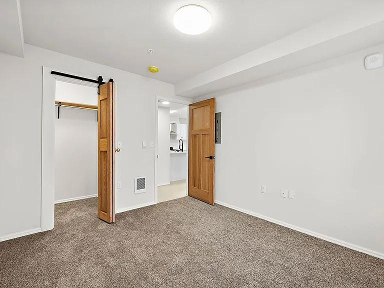 7843 Pacific Ave — Photo 14
