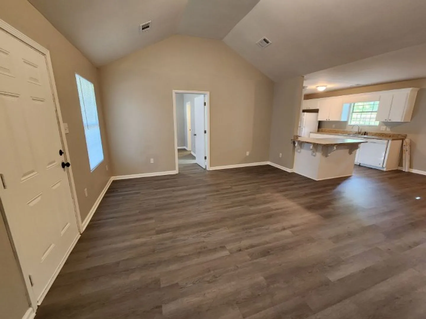 Welcome home to 3501 W 25th Little Rock, For Rent, ** Move in Special - Zero Deposit Option, Plea... — Photo 3