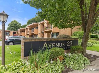 23 College Ave SE APT 11, Grand Rapids, MI 49503