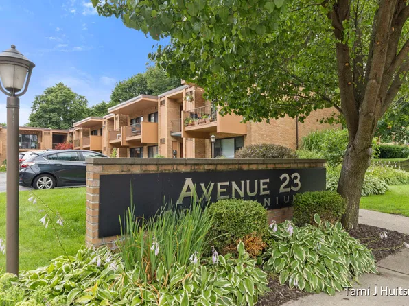 23 College Ave SE APT 11, Grand Rapids, MI 49503