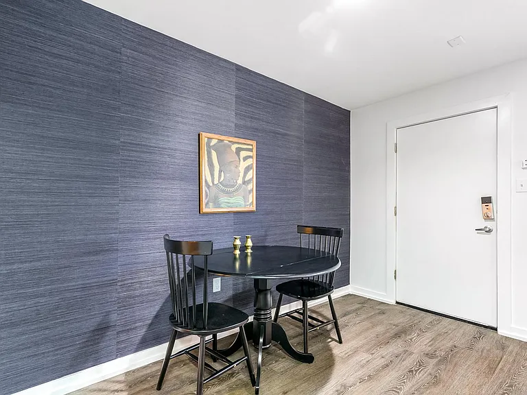 635 N Scott St — Photo 11