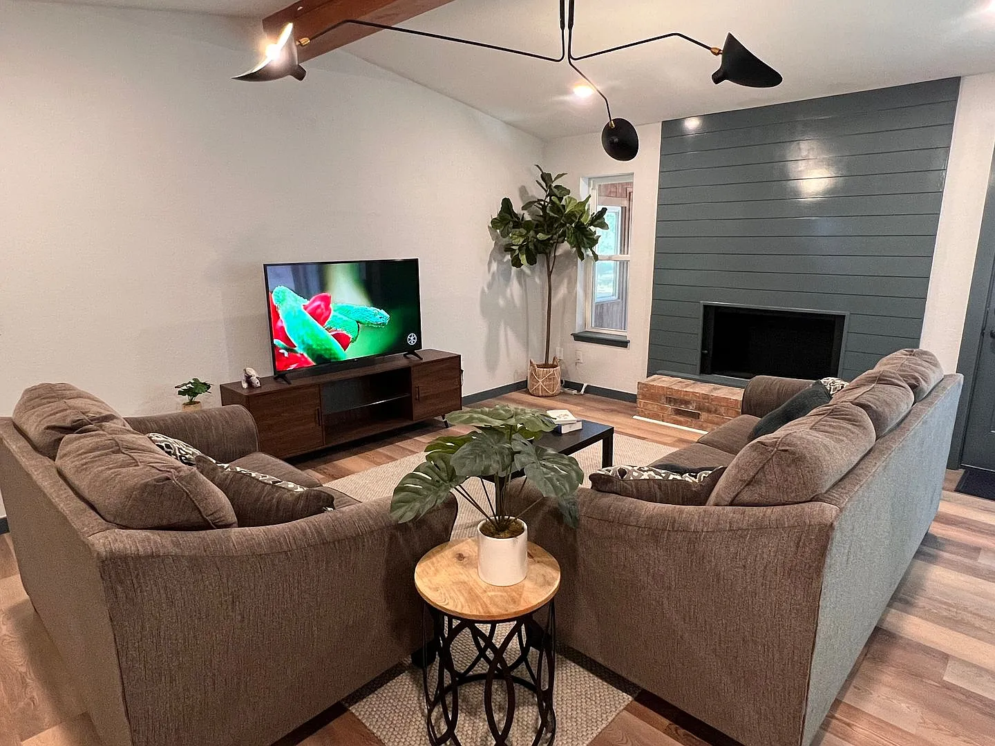 Cute 3 Bed 2 Bath home in the heart of Fayetteville — Photo 3