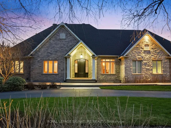 21 Bishop Ct, Halton Hills, ON L7G 6G8