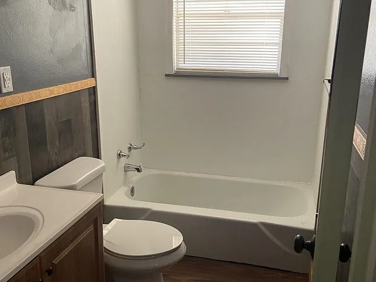 5820 Butler Rd — Photo 3