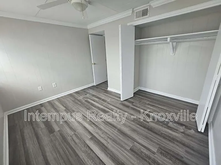 2749 Sullins St #304 — Photo 12