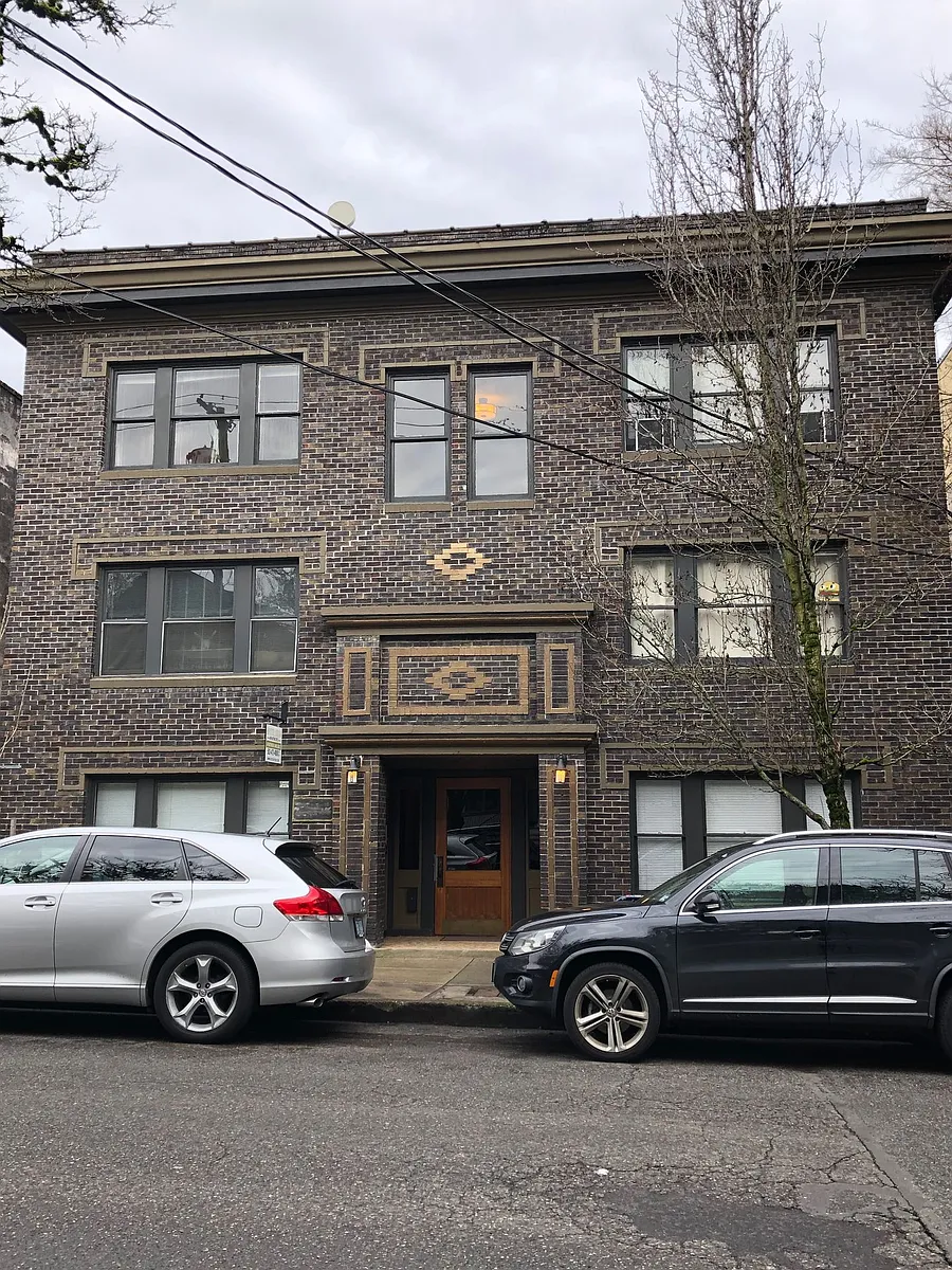 Building Photo - 2255 NW Johnson St