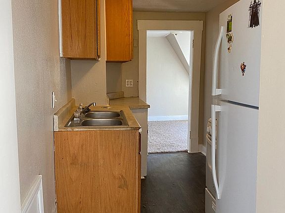 5th image of 1206 Glenn St #1/2