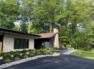 8 Autumn Hill Rd, Princeton, NJ 08540