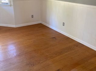 16 Montague Ave, Ewing, NJ 08628