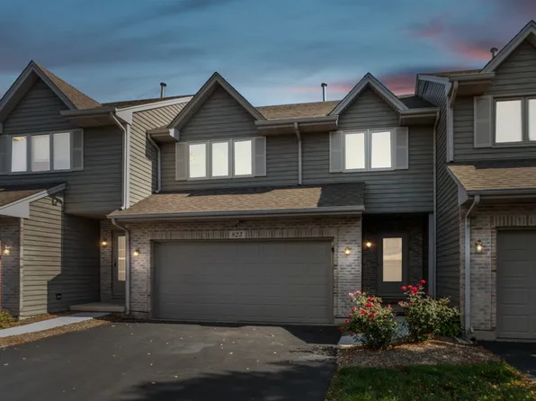 823 Casey Ln, Hampshire, IL 60140