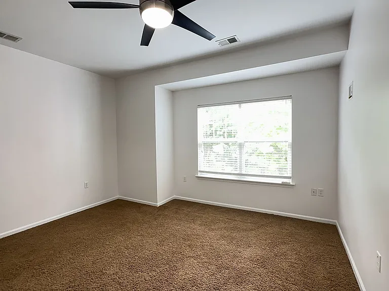 662 Lacy Oak Dr — Photo 22