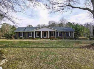 121 Tall Pines Rd, Fountain Inn, SC 29644