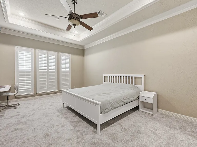 6470 Claybourn Dr — Photo 17