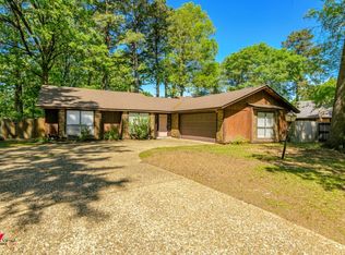 137 Chimney Ln, Haughton, LA 71037