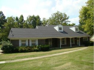1008 Leslie Blvd, Jefferson City, MO 65101