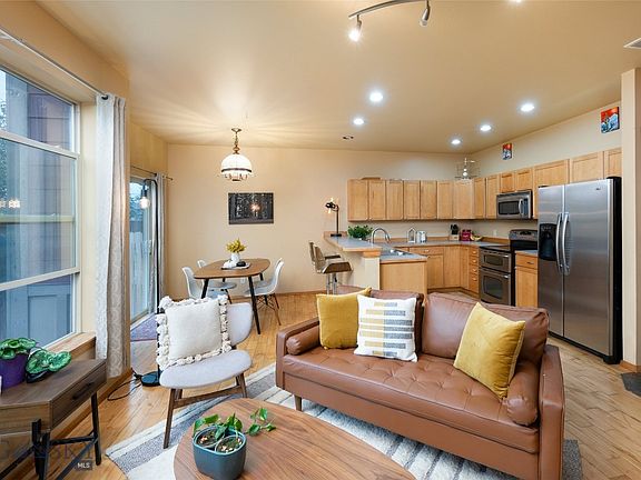 4th image of 4684 Shadowglen Dr APT C