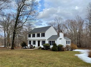 44 Fox Hill Dr, Clinton, CT 06413
