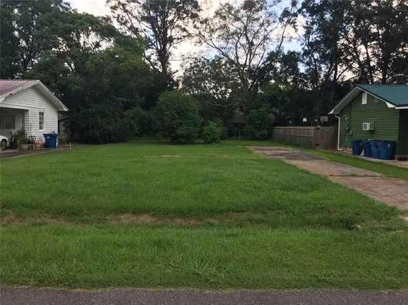 710 Harrington St, Jennings, LA 70546