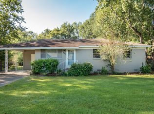 905 Trammel Rd, North Little Rock, AR 72117