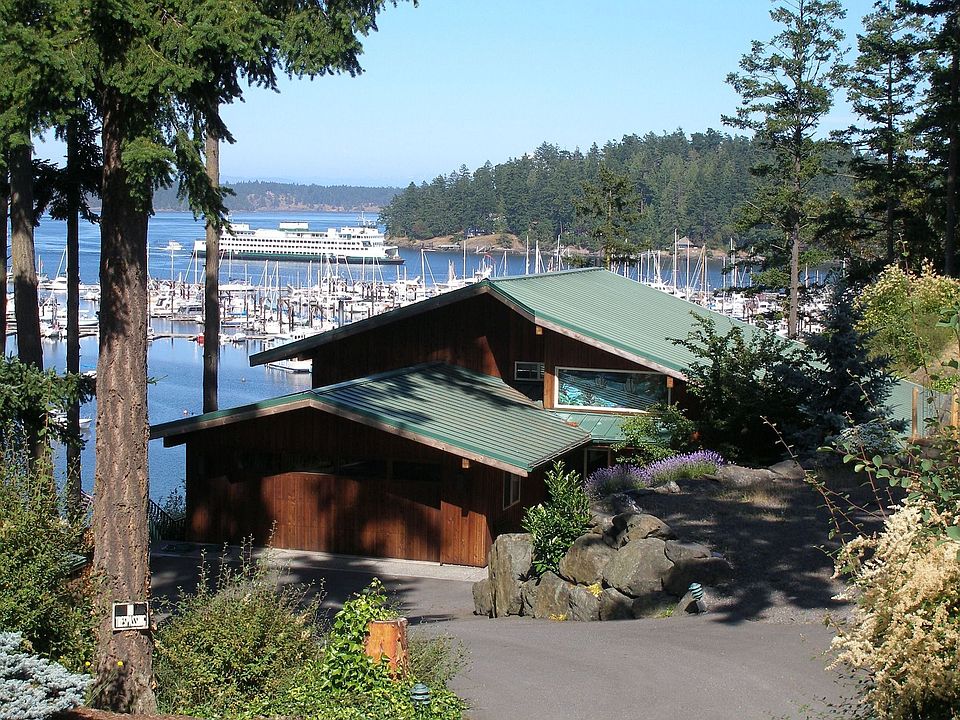 310 Beach Ct. Friday Harbor