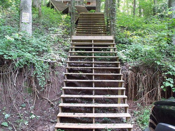 2nd image of 556 Griffith Branch Rd