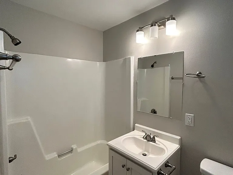 1850 Lowell Bethesda Rd #11 — Photo 10
