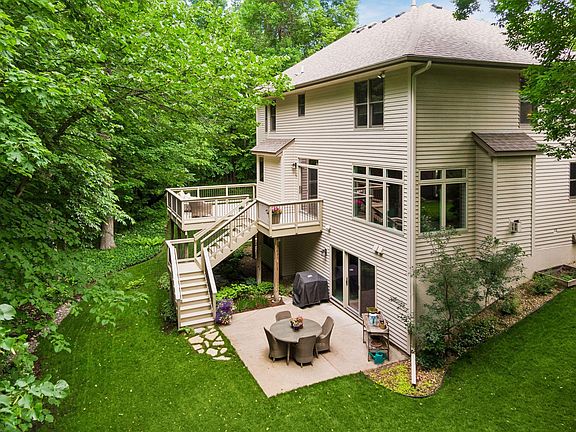 2nd image of 6260 Niagara Ct N