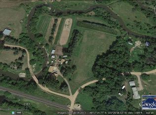 10120 Project Rd S, Burlington, ND 58722