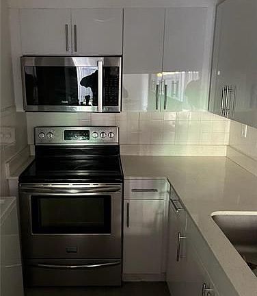 2nd image of 10000 NW 80th Ct APT 2165