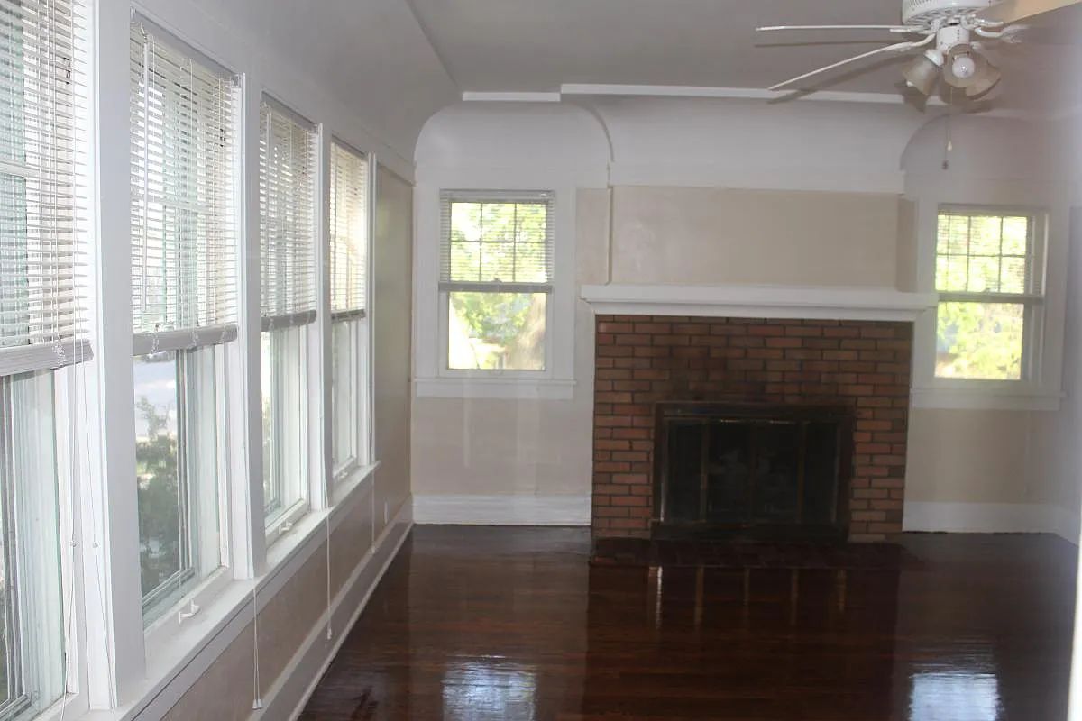 3603 Wright Avenue — Photo 2